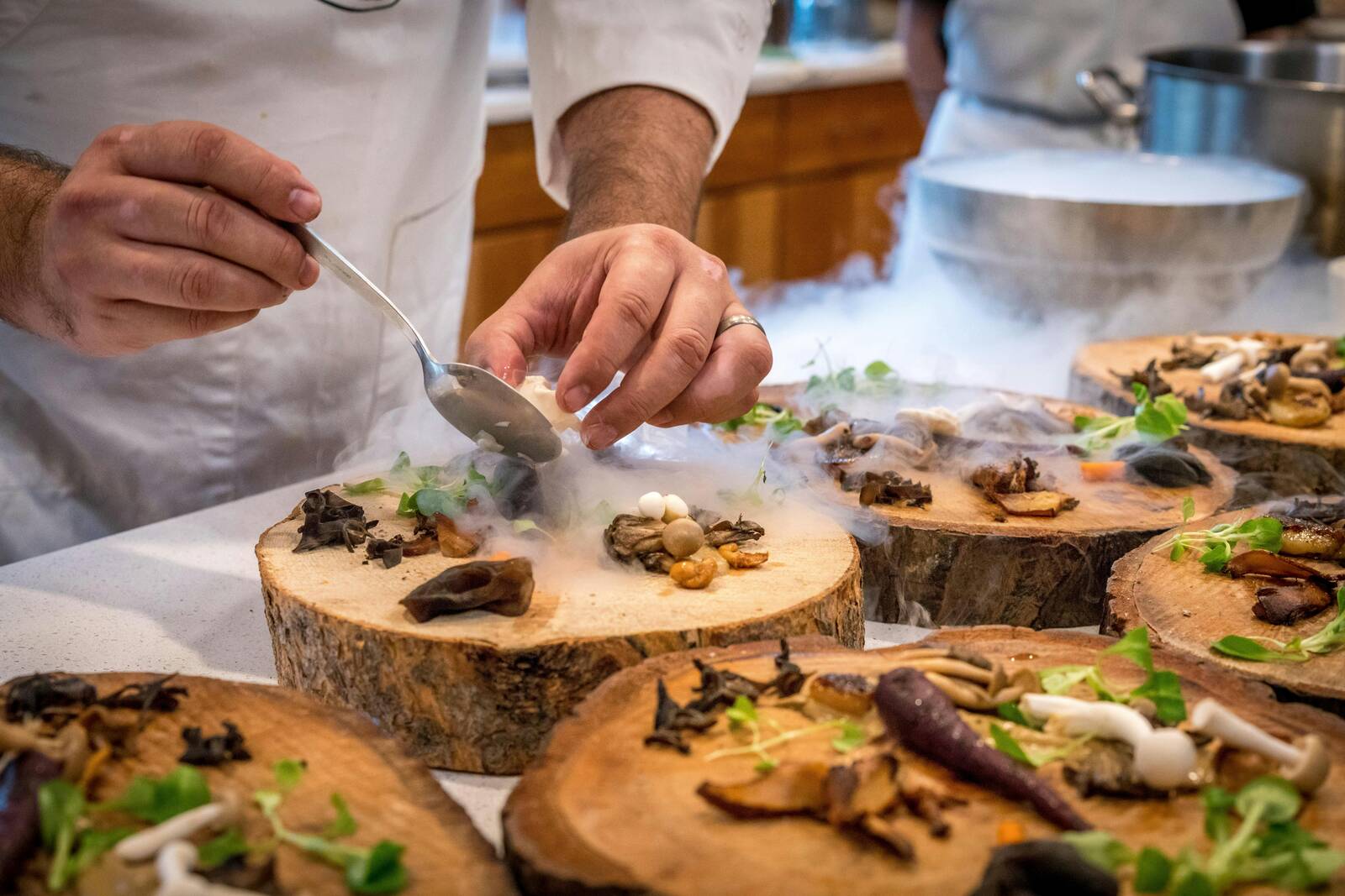 Restaurants & hospitality